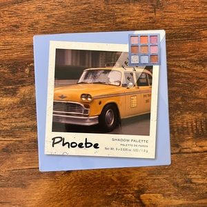 Makeup Revolution x FRIENDS Phoebe Eyeshadow Palette LIMITED EDITION